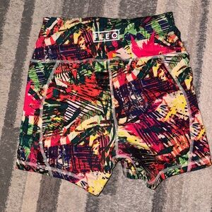 Fleo shorts medium